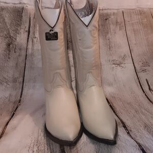 Women's Cream Heeled Boots